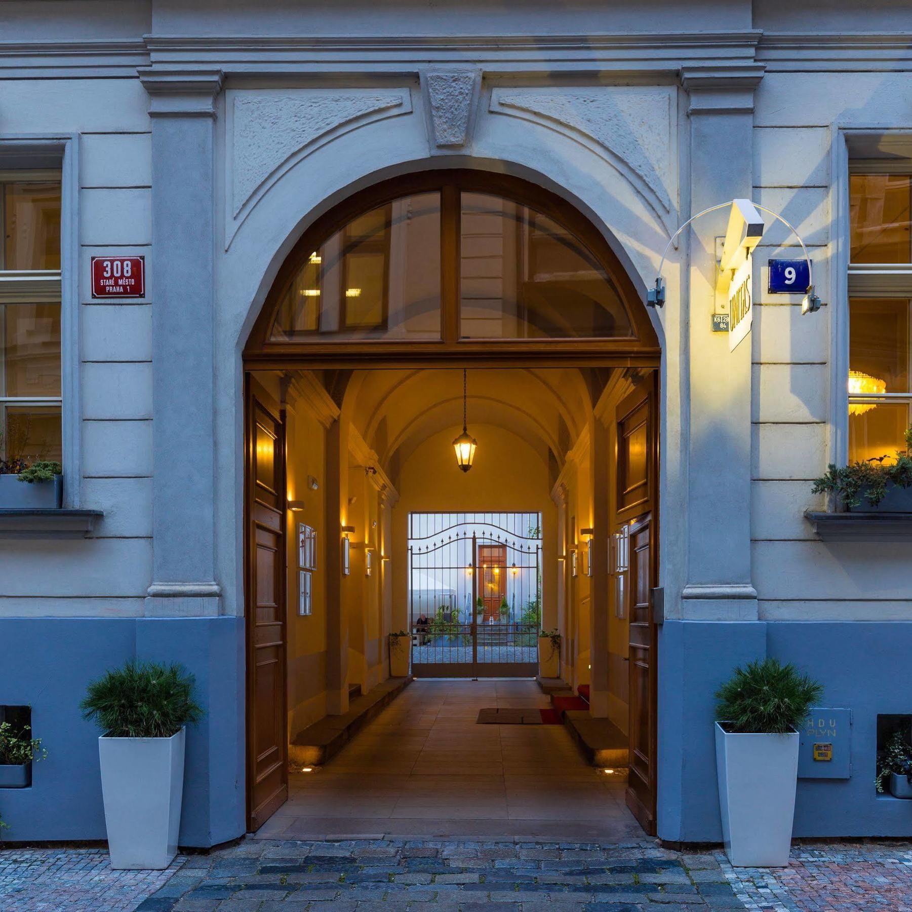 Unitas Hotel Praga Exterior foto